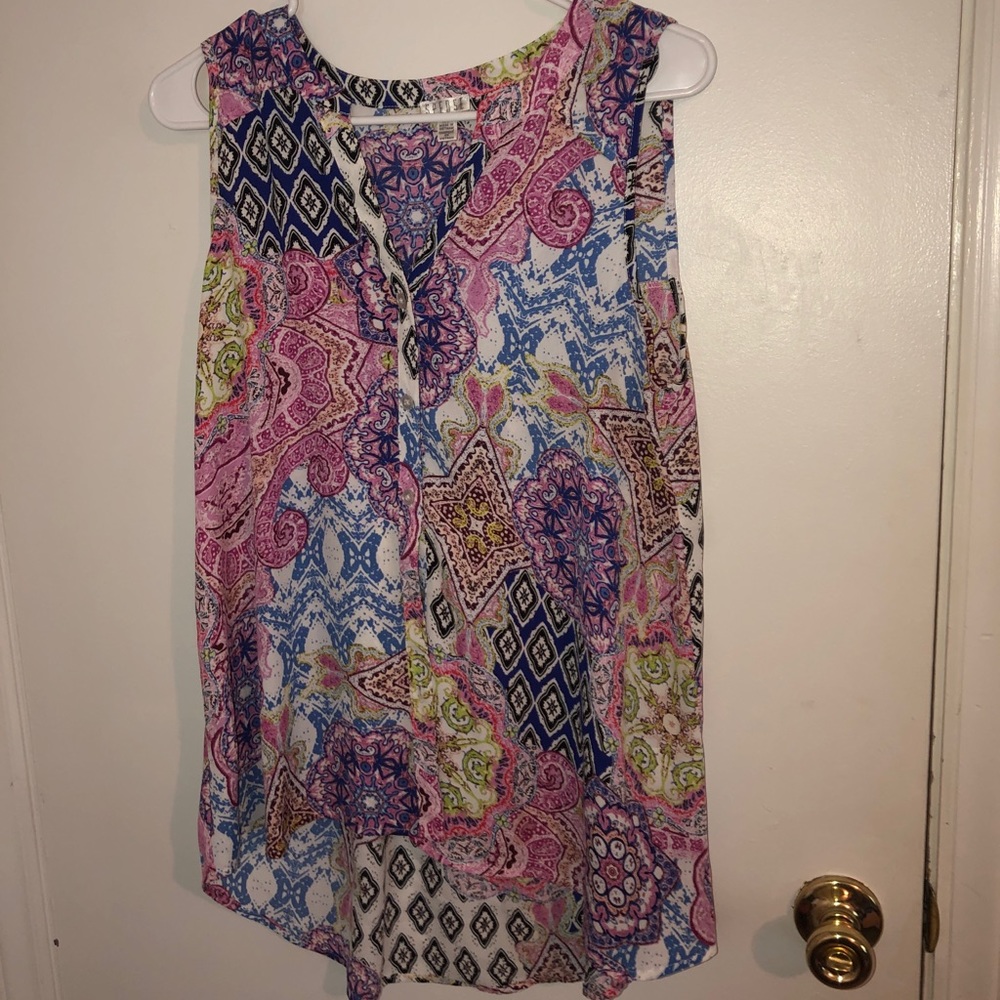 Sleeveless Multicolor Blouse